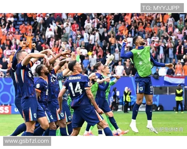 曼城逆转里昂引发争议判罚全场沸腾世界杯精彩瞬间回顾