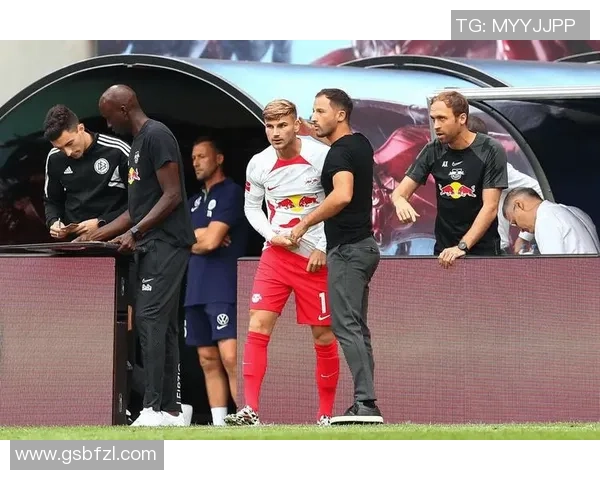 德甲焦点战波尔图与曼联战平帽子戏法瞬间点燃全场激情