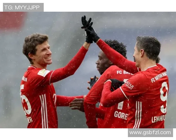 德甲精彩对决拜仁大胜莱比锡补时绝杀点燃全场热情与转会传闻交织