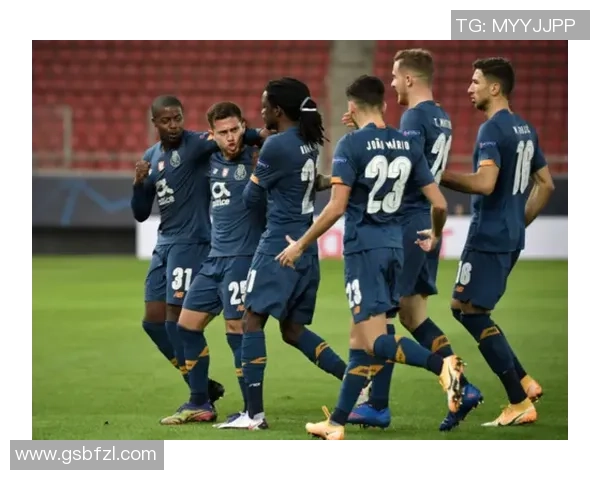 足总杯精彩对决多特蒙德狂胜波尔图引发全场热烈反响